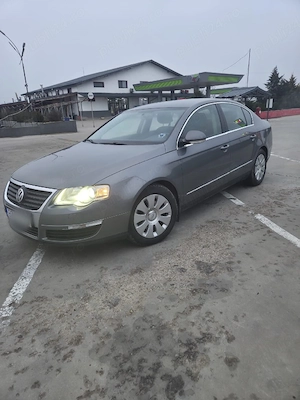Vând Passat B6 2.0 tdi - imagine 2