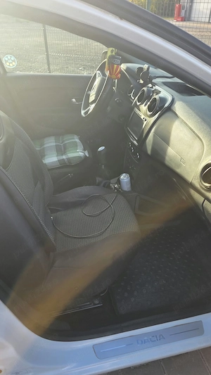 Vând Dacia Logan,1.5 dci,colant activ Timișoara,240.000 km..Distribuție si ambreiaj schimbate la 220 - imagine 3