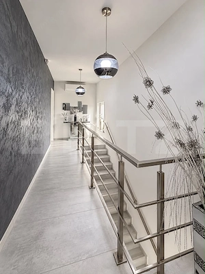 Duplex elegant,  160 mp utili și grădină amenajată – Dumbravita - imagine 9