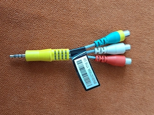 Reductie   Adaptor  TV  jack  3,5 mm  tata  - la - mufa RCA mama  - Audio stereo - video