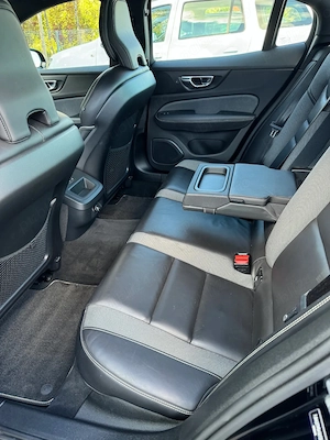 Volvo S60.T6.R-Desing 2.0 Benzină 310hp 2019 - imagine 8