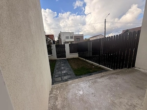 1/2 Duplex cu 4 camere - zona linistita in Giarmata Mare - imagine 16