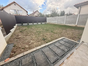 1/2 Duplex cu 4 camere - zona linistita in Giarmata Mare - imagine 3