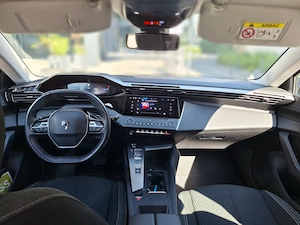 Peugeot 308 1.5 BlueHDi 130CP EAT8 Active Pack revizie efectuata in Sept. 2026 pret cu TVA - imagine 6