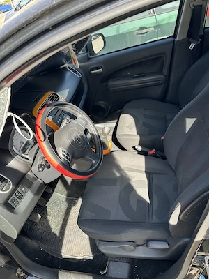Opel Agila negru utilizat - imagine 4