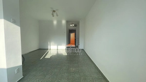 Basarabia - Diham, garsoniera renovata, 6 10, bloc 1982 - imagine 7