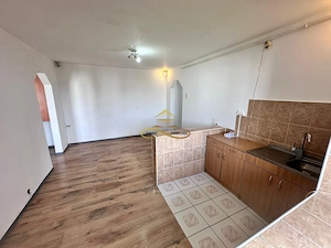 De vanzare apartament 2 camere decomandate Bacau