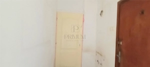 Spatiu comercial cu vitrina  si vad pietonal - Central - imagine 8