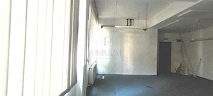 Spatiu comercial cu vitrina  si vad pietonal - Central - imagine 6
