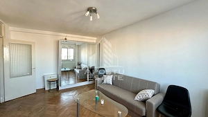 Apartament de vanzare cu 3 camere si boxa, decomandat, zona Dacia - imagine 2