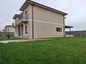 DUPLEX SPATIOS - ZONA CENTRALA - TEREN 390 MP - imagine 3