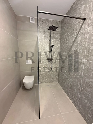 Apartament 3 camere, 2 bai, etaj 5/9 , 69 mp utili. Aradului - imagine 11