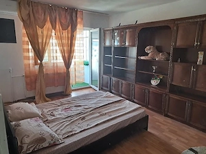 Închiriez apartament cu o camera, localizat pe strada Transilvania, in imediata vecinata - imagine 2