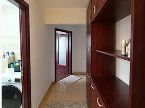 Zona Bucovina, 2 camere, decomandat, 62 mp, boxa la subsol - imagine 6