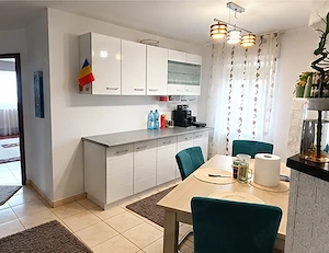 Zona Bucovina, 2 camere, decomandat, 62 mp, boxa la subsol - imagine 4