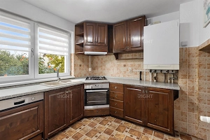 Casa individuala 5 camere | curte superba si garaj | Cristian - imagine 8