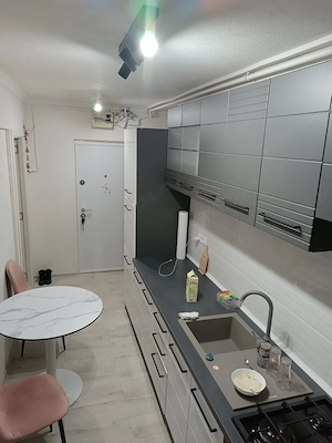 Apartament de vânzare, 2 camere, zona Bld. Nicolae Titulescu - imagine 2