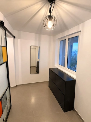 Apartament 3 camere | Balcon generos | Zona Piața Victoriei - imagine 9