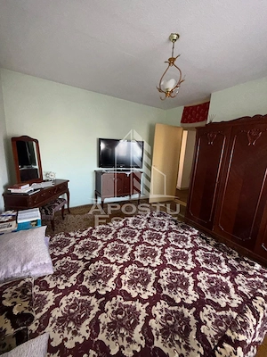 Apartament cu 3 camere, 2 bai, de vazare, etaj intermediar, Gaiesti - imagine 4
