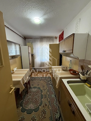 Apartament cu 3 camere, 2 bai, de vazare, etaj intermediar, Gaiesti - imagine 10