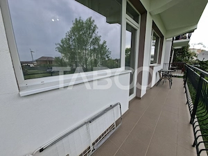 Apartament de vanzare 3 camere 2 bai balcon parcare intrare Selimbar - imagine 12