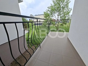 Apartament de vanzare 3 camere 2 bai balcon parcare intrare Selimbar - imagine 10