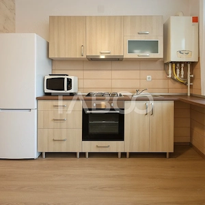 Apartament de vanzare 3 camere 2 bai balcon parcare intrare Selimbar - imagine 3