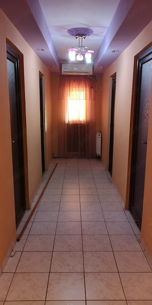 Vând apartament 3 camere decomandat zona nord