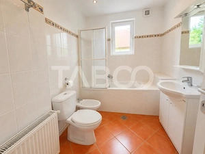 Apartament la casa de inchiriat 3 camere zona Sub Arini din Sibiu - imagine 13