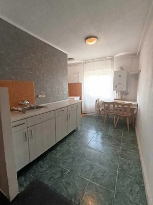 Apartament 2 camere  decomandat model mare etaj 3 Freidorf langa Liceul Auto centrala proprie