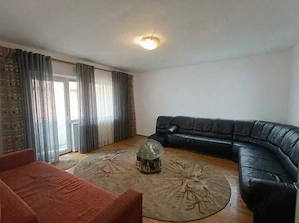 Apartament 2 camere  decomandat model mare etaj 3 Freidorf langa Liceul Auto centrala proprie - imagine 3