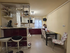 Apartament cu 4 camere, mobilat și utilat, 78 mp, pe Bd. Regele Mihai I - imagine 3