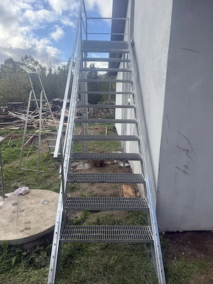 Scări zincate de calitate la cele mai mici prețuri 