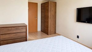 Apartament de inchiriat 3 camere, 70 mp, mobilat  Zona Olimpia - imagine 6