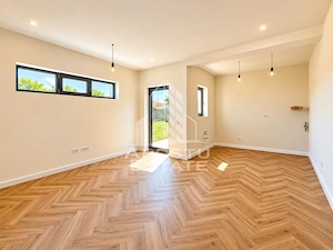 Jumatate de duplex cu 3 camere, de vanzare, Sanandrei, Timis - imagine 7
