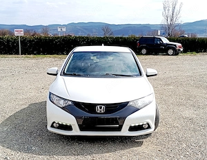 Honda Civic 1.6 i-dtec, 2013, hatchback, alb perlat, Euro 5 - imagine 5