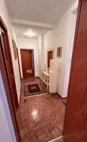 Casa cu 6 camere de inchiriat | Centrala | Parcare | - imagine 3