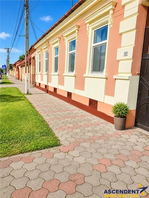 Vila pozitionare apreciabila: rezidential  sediu  comercial, Ghimbav, Brasov