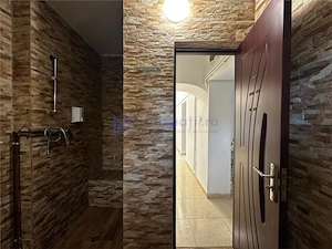 Spatii birouri, intre 20mp si 136mp, centru, Targu Cucu, Sararie - imagine 6