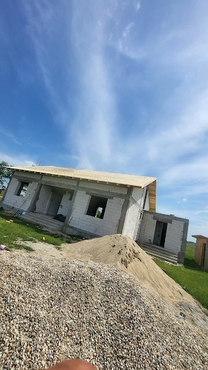 execut lucrări construcții-finisaje interioare si exterioare - imagine 5