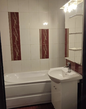 Apartament 3 camere, etaj 2, Casa de Cultură - imagine 4
