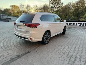 Mitsubishi Outlander PHEV 2016 4x4 Hibrid - imagine 7