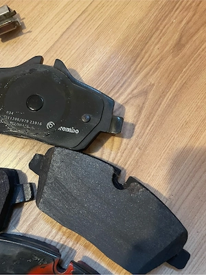 placute de frana brembo p06034 - imagine 2