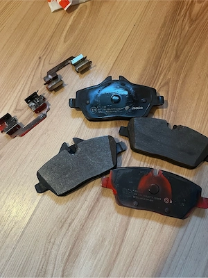placute de frana brembo p06034