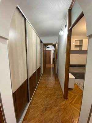Apart 3 camere zona Casa de Cultura - imagine 3