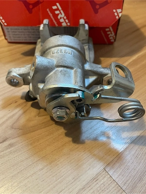 etrier spate stanga trw 38mm peugeot/citroen - imagine 3