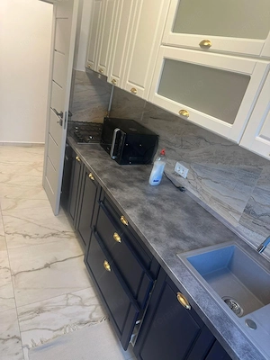 Închiriez apartament in cartier tractoru langa piata tel   - imagine 8