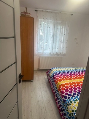 Închiriez apartament in cartier tractoru langa piata tel  