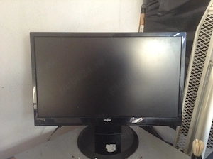 Monitor PC Fujitsu, Ecran Plat, Stare Perfectă de Funcționare