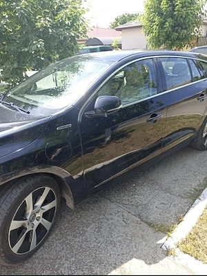 Volvo v60 plug in hibrid - imagine 3